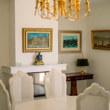 فيلة Fioraki