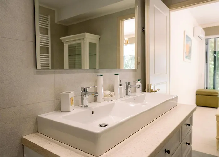 Fioraki Pouládes